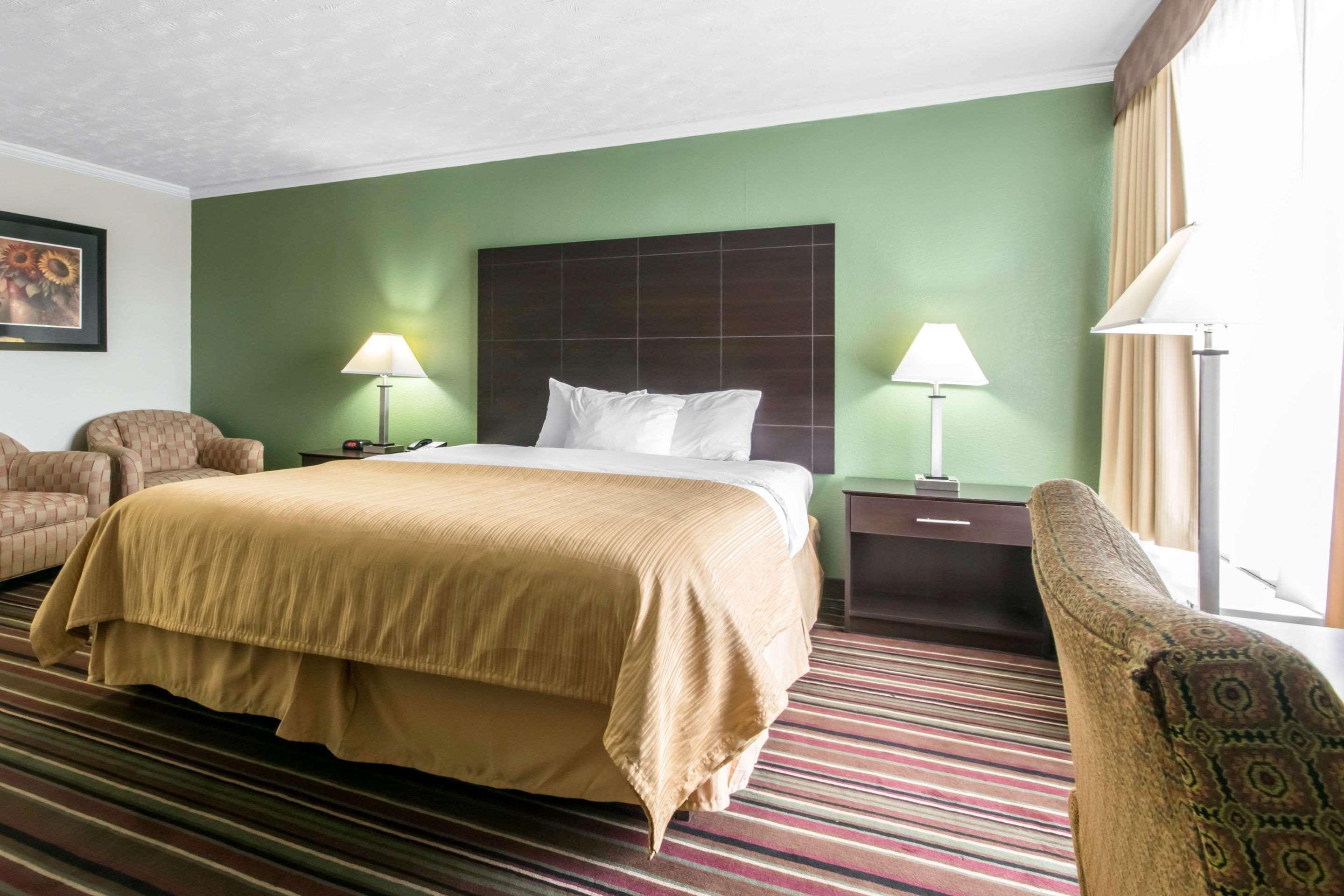 Quality Inn & Suites Horse Cave Eksteriør billede