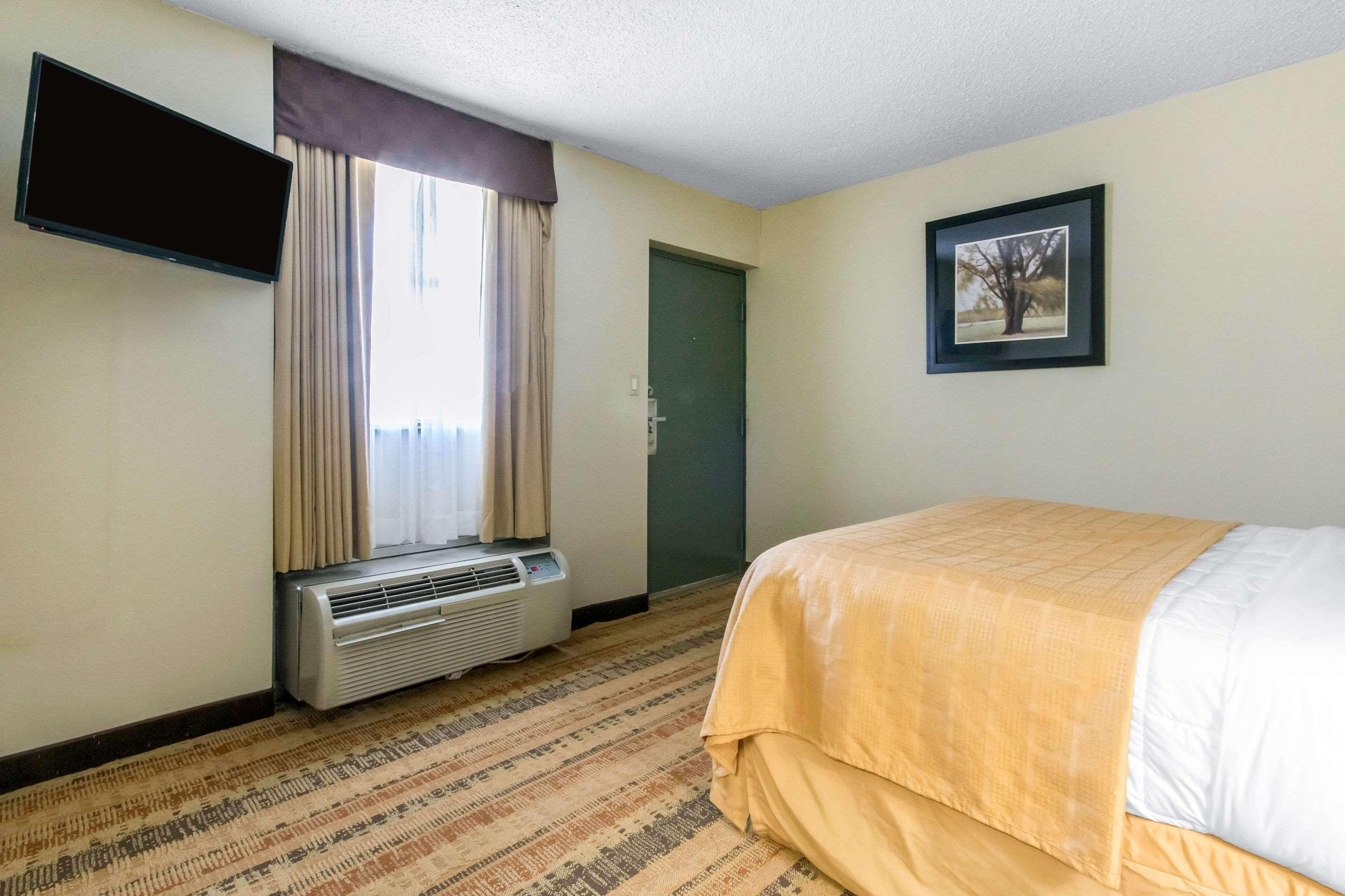 Quality Inn & Suites Horse Cave Eksteriør billede