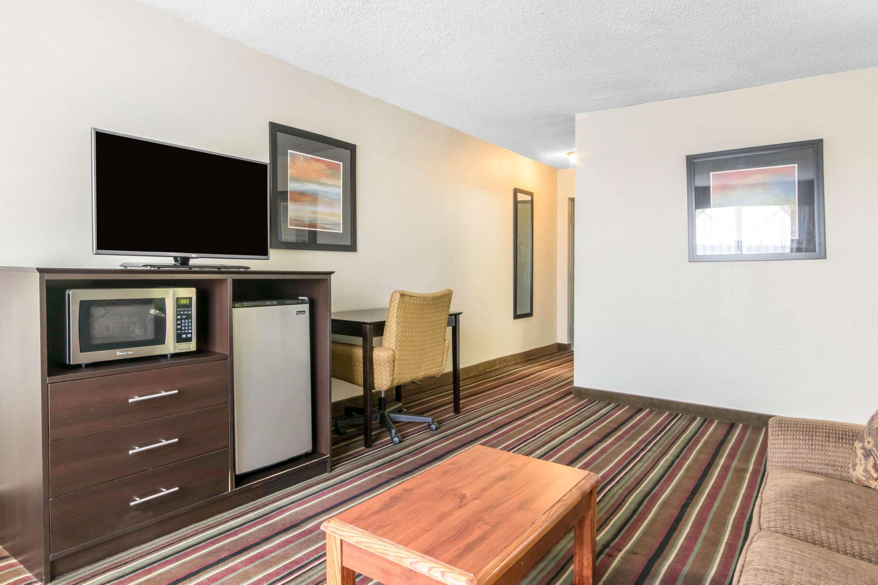 Quality Inn & Suites Horse Cave Eksteriør billede