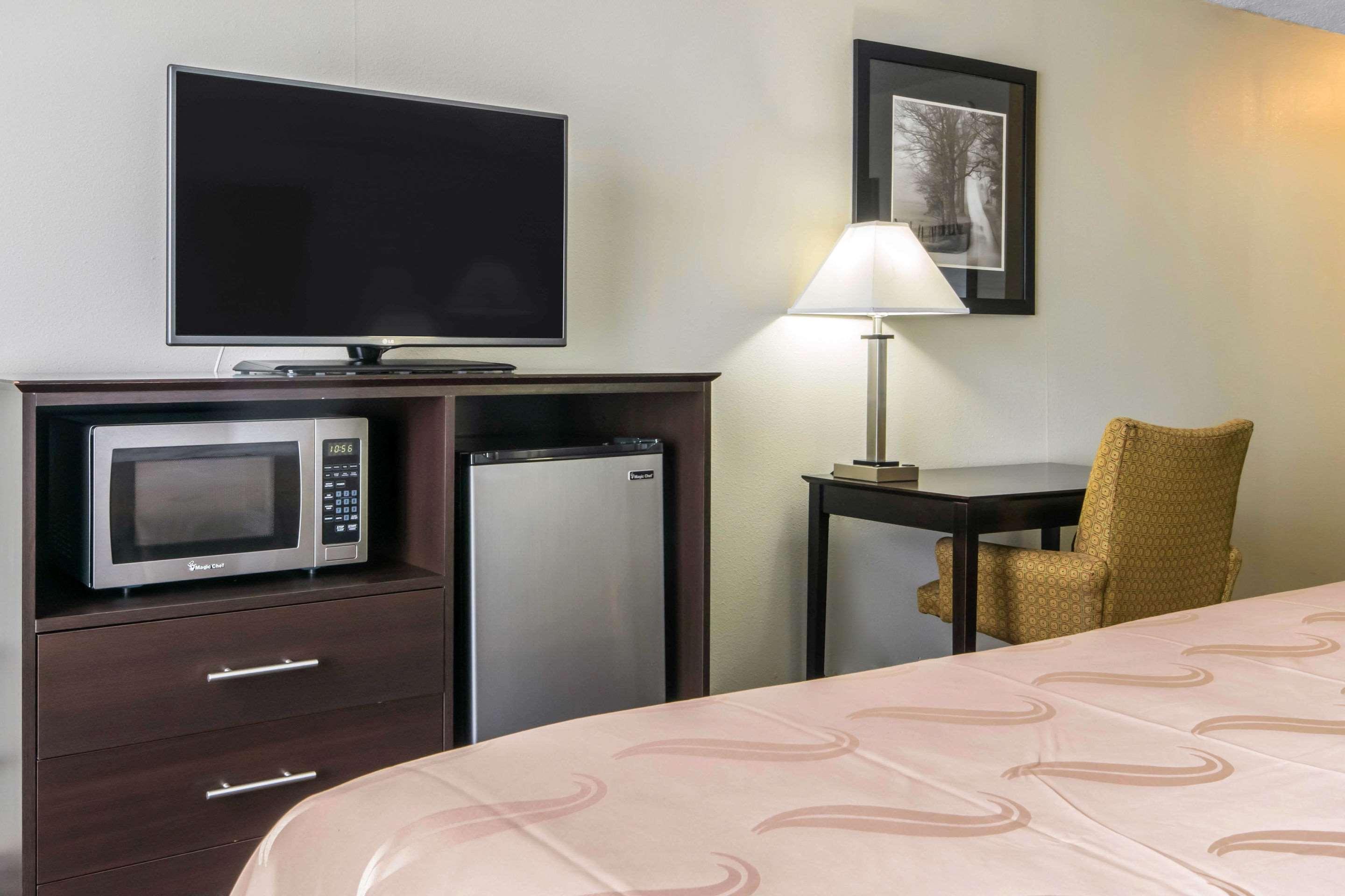 Quality Inn & Suites Horse Cave Eksteriør billede