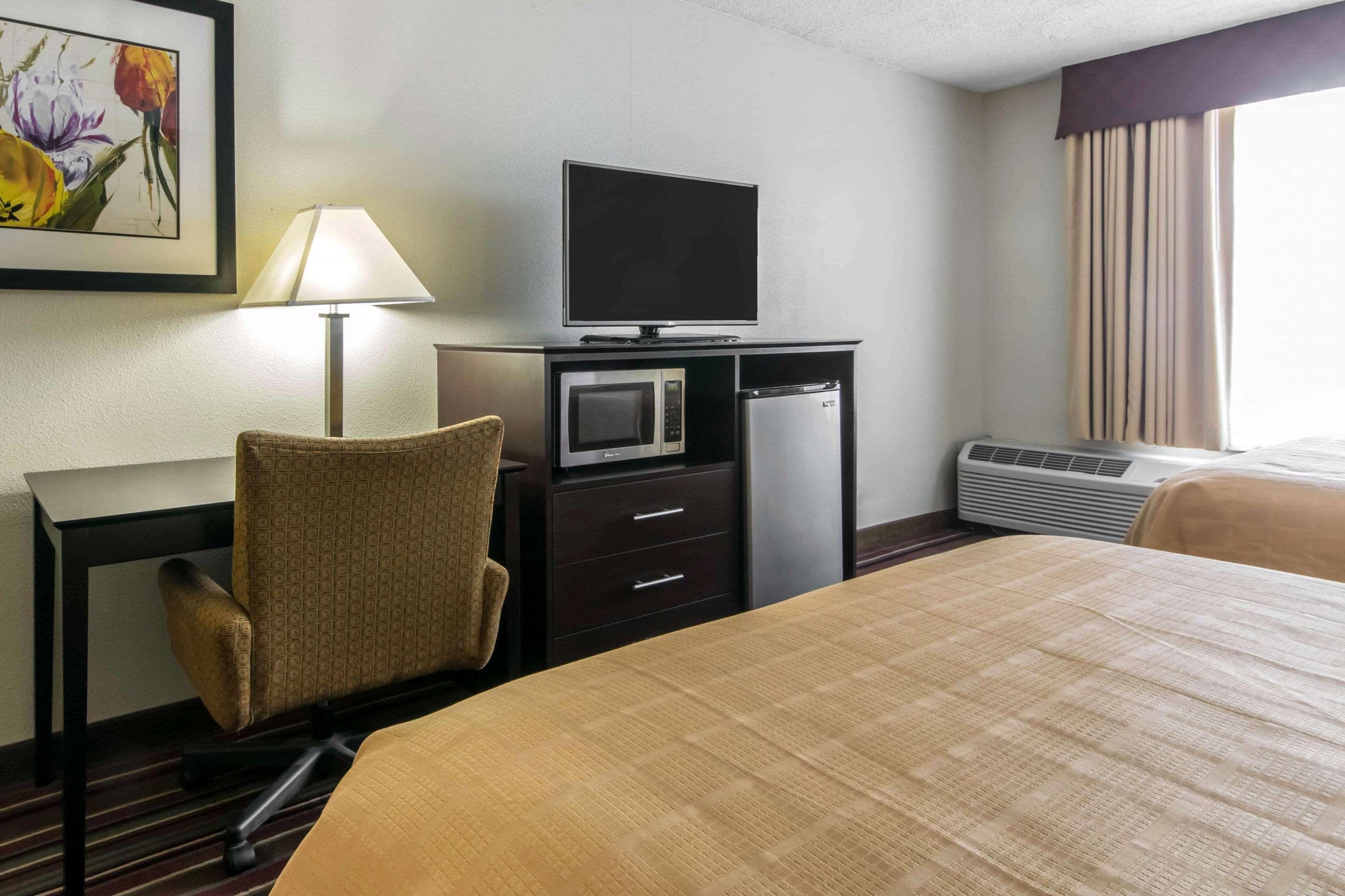 Quality Inn & Suites Horse Cave Eksteriør billede