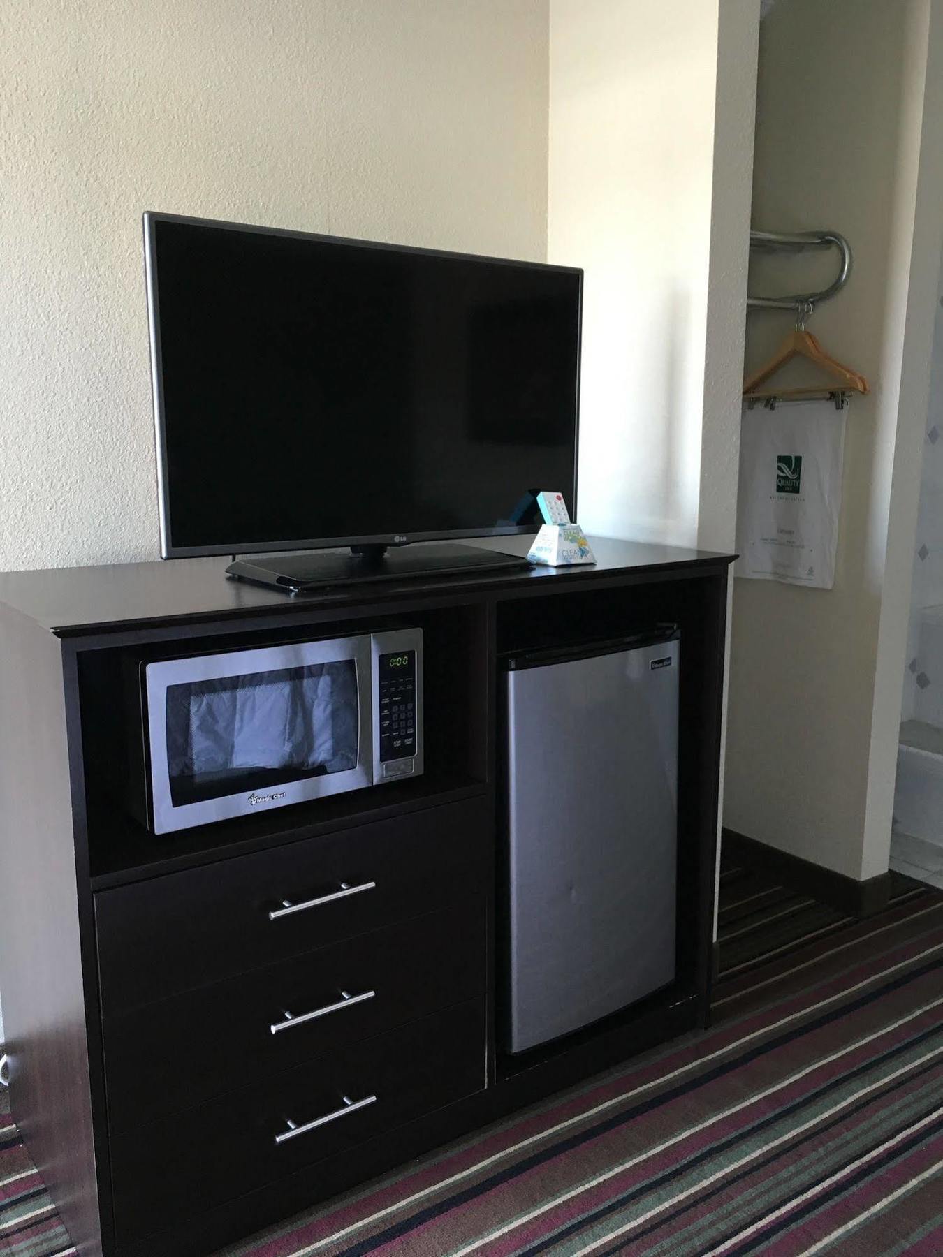 Quality Inn & Suites Horse Cave Eksteriør billede