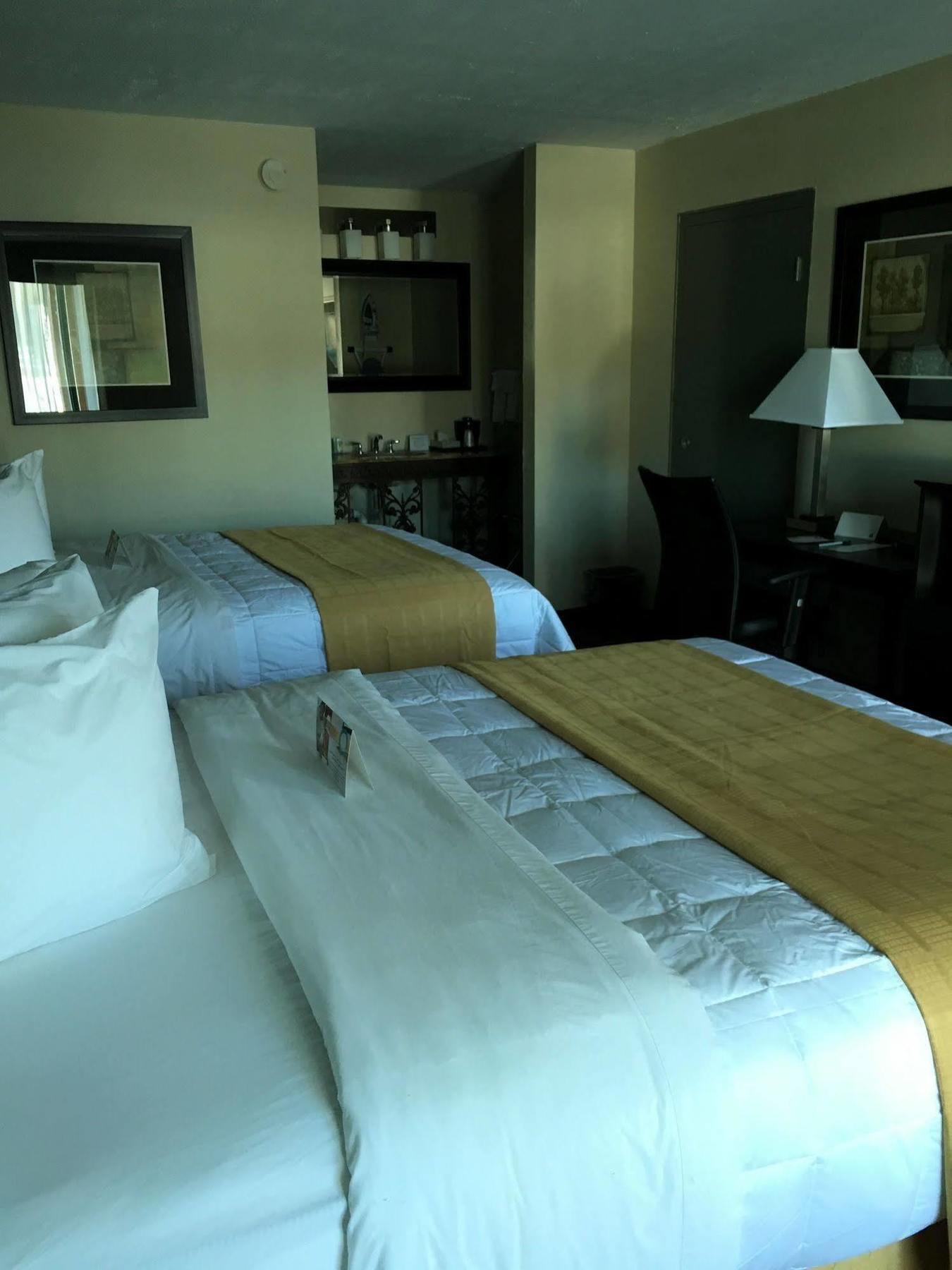 Quality Inn & Suites Horse Cave Eksteriør billede